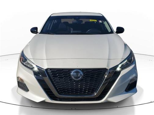 2021 Nissan Altima SR FWD