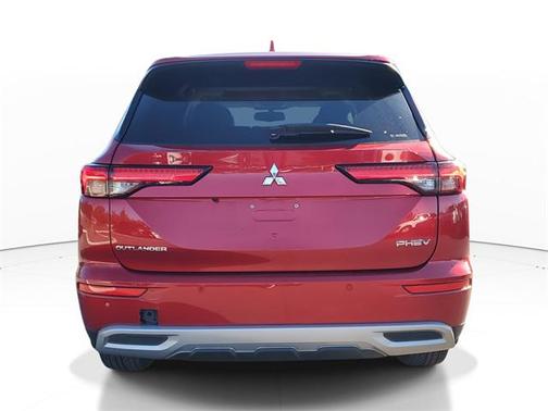 2023 Mitsubishi Outlander PHEV 