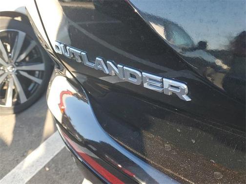 2023 Mitsubishi Outlander SE 2.5 2WD