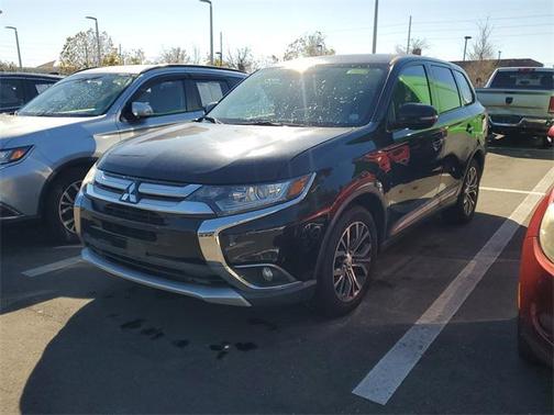 2016 Mitsubishi Outlander SE