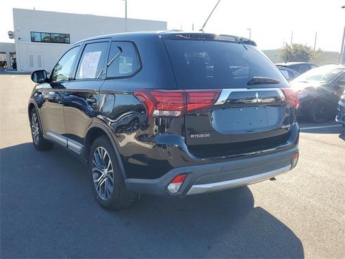 2016 Mitsubishi Outlander SE