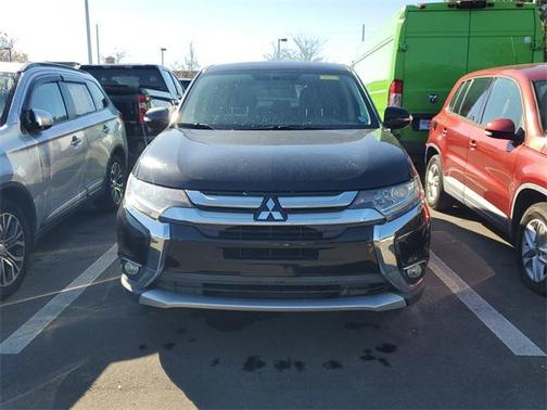 2016 Mitsubishi Outlander SE