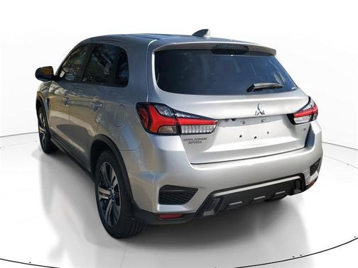 2025 Mitsubishi Outlander Sport SE