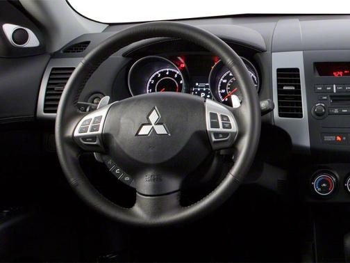 2010 Mitsubishi Outlander SE