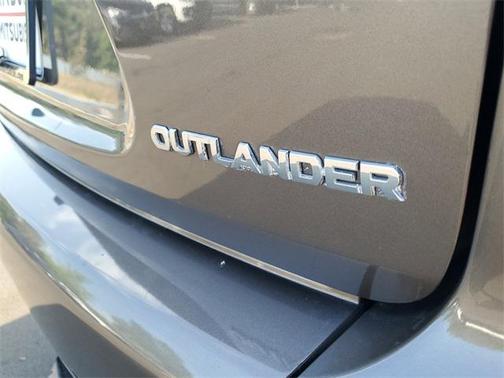 2010 Mitsubishi Outlander SE