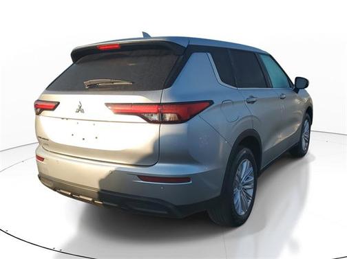 2024 Mitsubishi Outlander ES 2.5 2WD