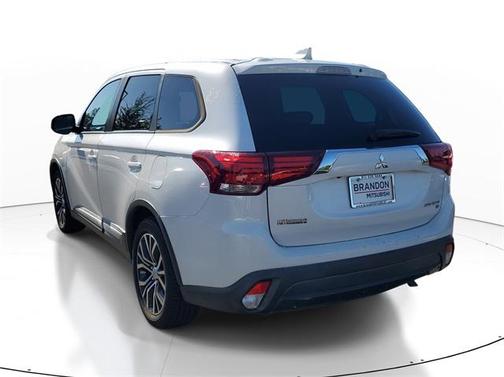 2017 Mitsubishi Outlander SE