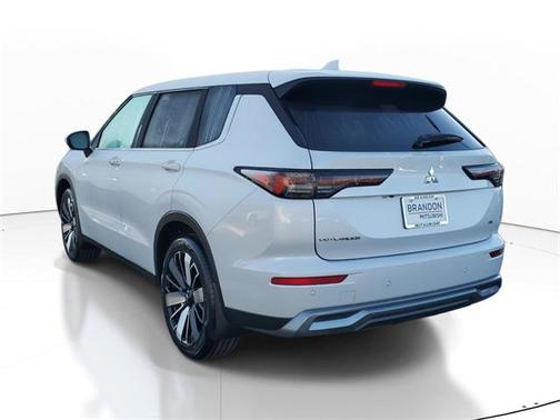 2025 Mitsubishi Outlander SE 2.5 2WD