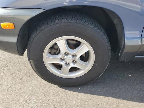 2001 Hyundai SANTA FE Base