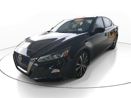 2022 Nissan Altima SR FWD
