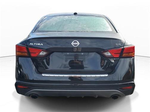 2022 Nissan Altima SR FWD
