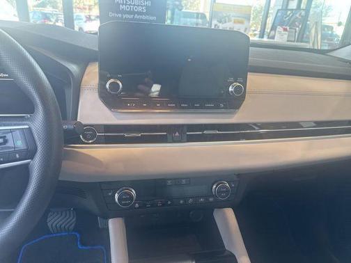 2025 Mitsubishi Outlander PHEV SEL