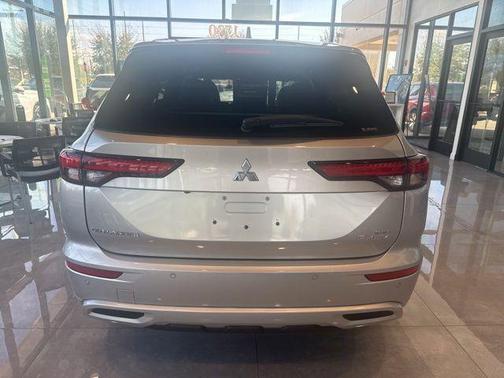 2025 Mitsubishi Outlander PHEV SEL