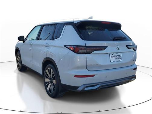 2025 Mitsubishi Outlander SE 2.5 2WD