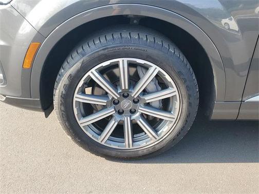 2019 Audi Q7 45 Premium Plus
