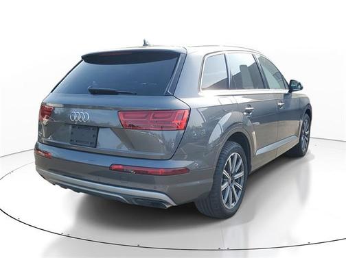 2019 Audi Q7 45 Premium Plus