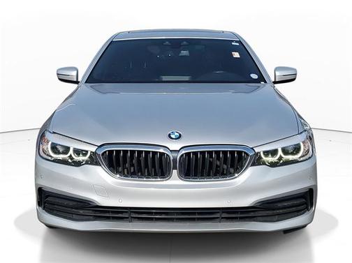 2019 BMW 530 530i