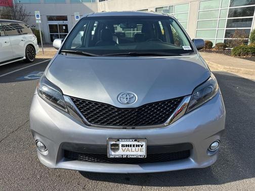 2017 Toyota Sienna SE
