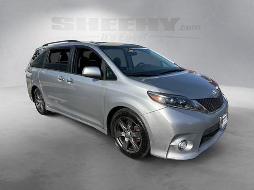 2017 Toyota Sienna SE