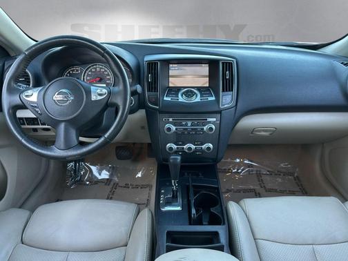 2014 Nissan Maxima SV