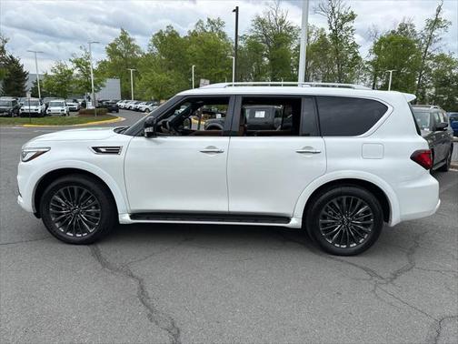 2024 INFINITI QX80 SENSORY AWD
