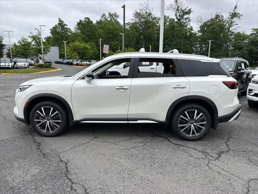 2025 INFINITI QX60 SENSORY