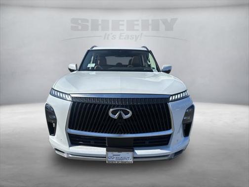 2025 INFINITI QX80 Luxe