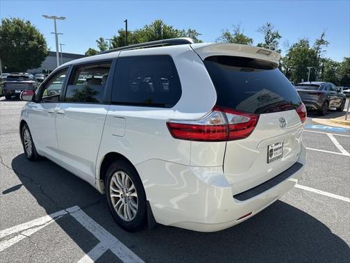 2015 Toyota Sienna XLE