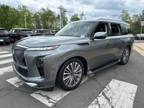 2025 INFINITI QX80 SENSORY AWD