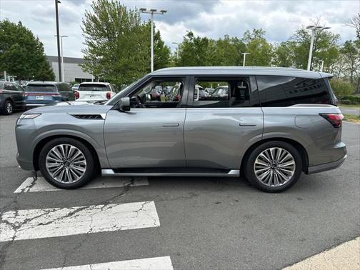 2025 INFINITI QX80 SENSORY AWD