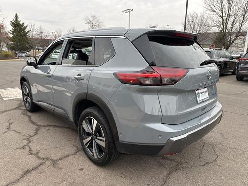 2024 Nissan Rogue SL