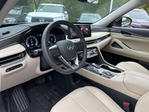 2024 INFINITI QX60 Luxe
