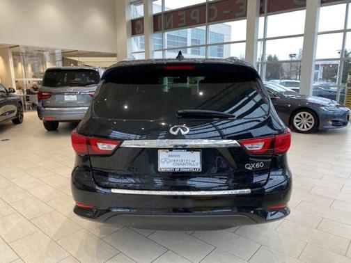 2016 INFINITI QX60 Base