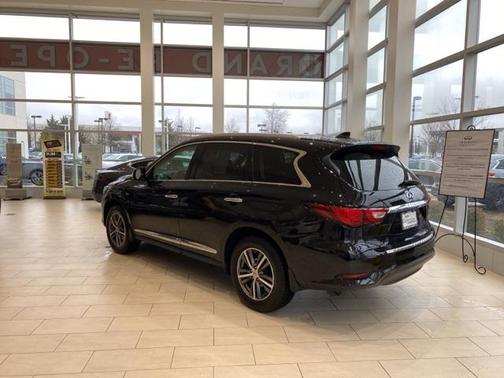 2016 INFINITI QX60 Base