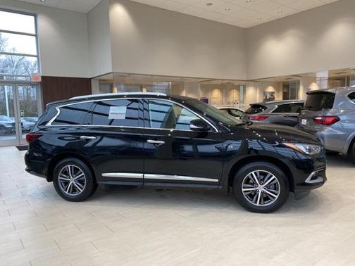 2016 INFINITI QX60 Base