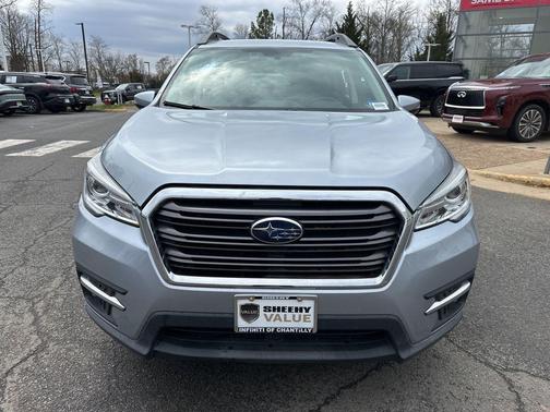 Ice Silver Metallic 2019 Subaru Ascent Limited 7-Passenger