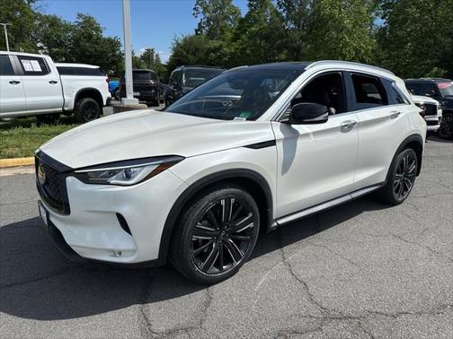 2022 INFINITI QX50 LUXE AWD