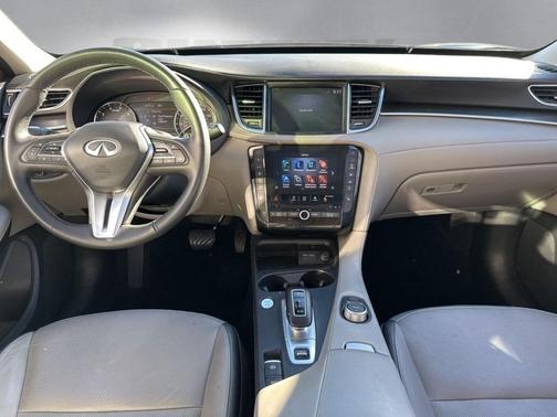 2023 INFINITI QX50 LUXE AWD