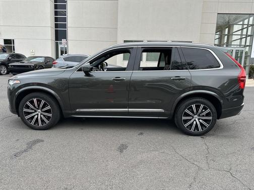 2021 Volvo XC90 Recharge Plug-In Hybrid T8 Inscription 7 Passenger