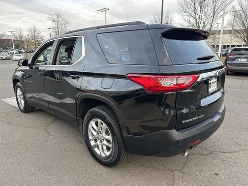 2020 Chevrolet Traverse LT Cloth