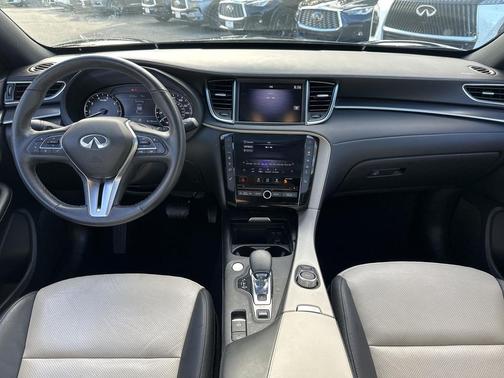 2023 INFINITI QX55 LUXE