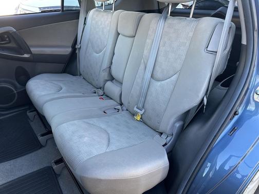 2011 Toyota RAV4 Base