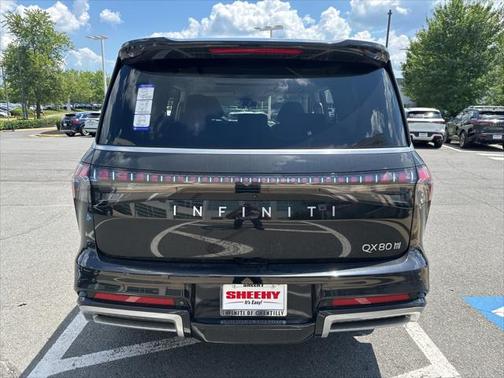 2025 INFINITI QX80 SENSORY AWD
