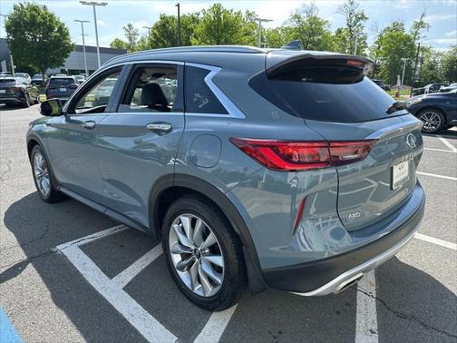2022 INFINITI QX50 LUXE AWD