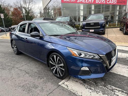 2020 Nissan Altima SR FWD