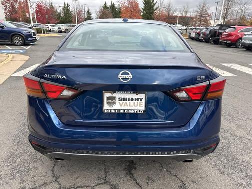 2020 Nissan Altima SR FWD