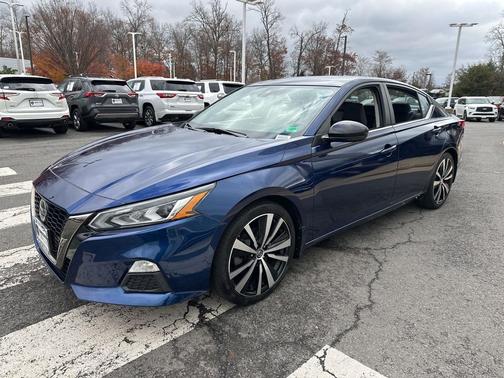 2020 Nissan Altima SR FWD