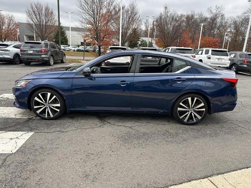 2020 Nissan Altima SR FWD