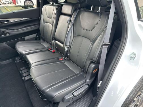 2026 INFINITI QX60 LUXE AWD