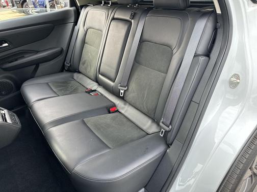 2024 Nissan ARIYA EVOLVE+